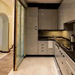 דירה Dimora Degli Affreschi By Postcardsfrom ורונה