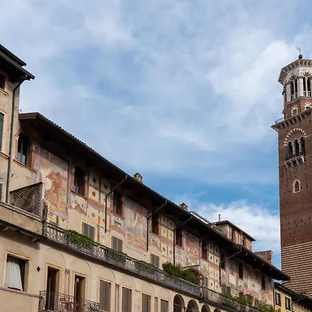 דירה Dimora Degli Affreschi By Postcardsfrom *