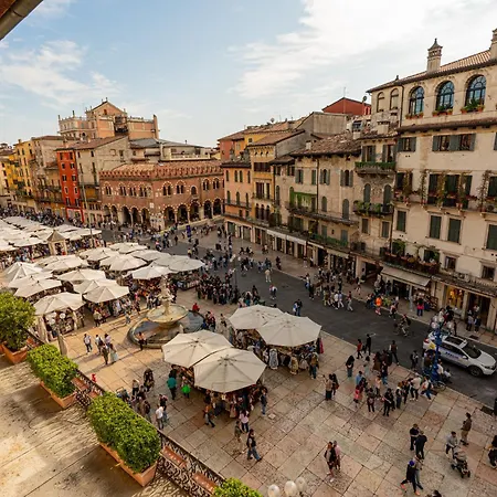 Dimora Degli Affreschi By Postcardsfrom דירה *