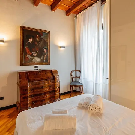 Dimora Degli Affreschi By Postcardsfrom דירה