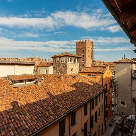 Dimora Degli Affreschi By Postcardsfrom Apartment